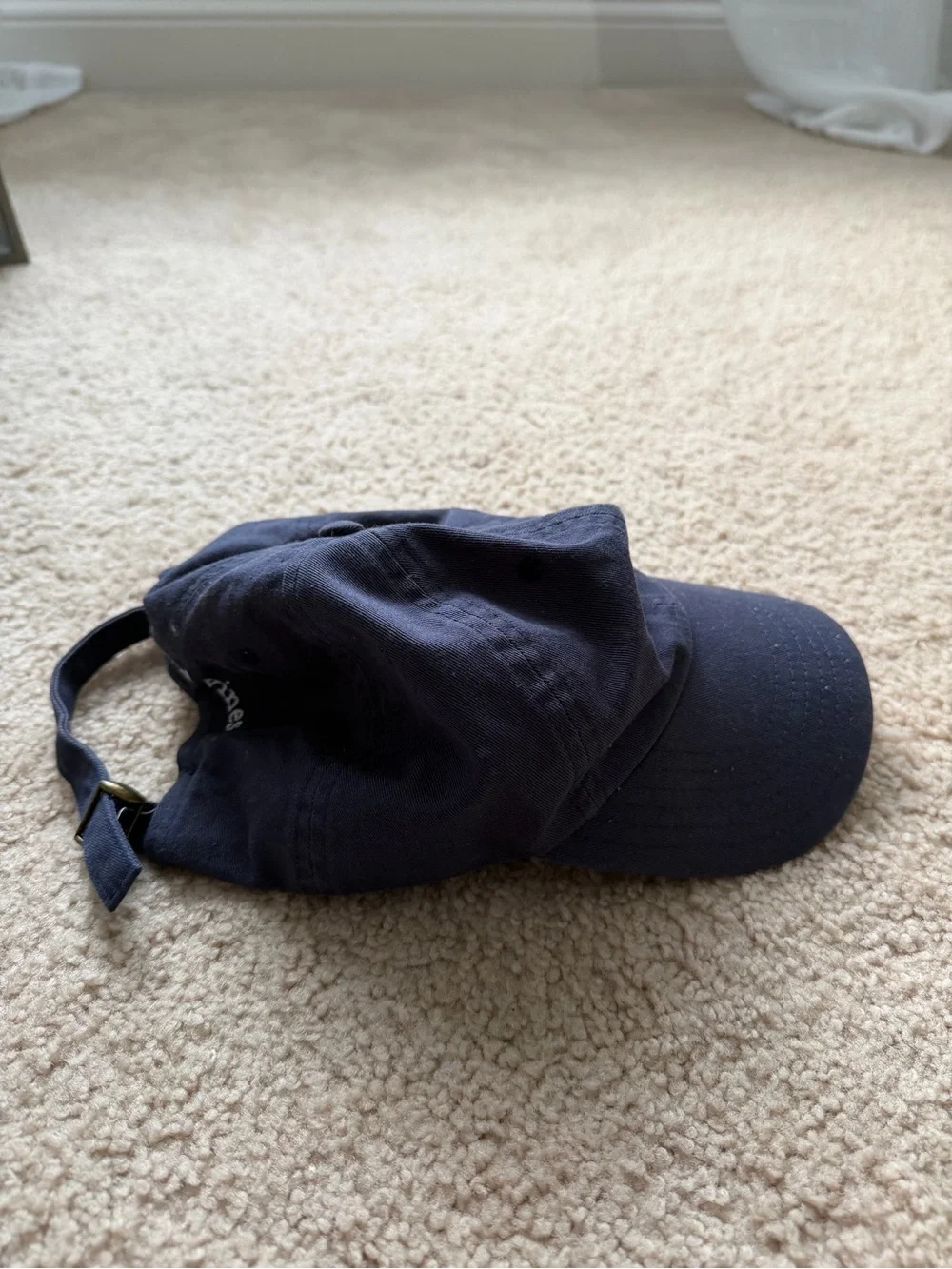Kids Navy vineyard vines hat with adjustable strap